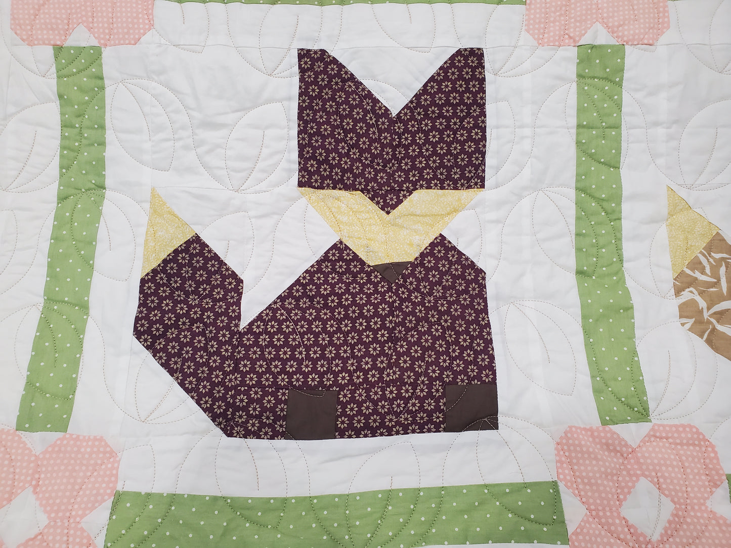 Little Foxes Quilt- 48" x 48"