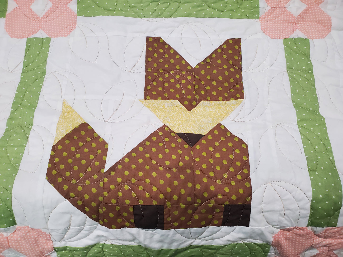 Little Foxes Quilt- 48" x 48"