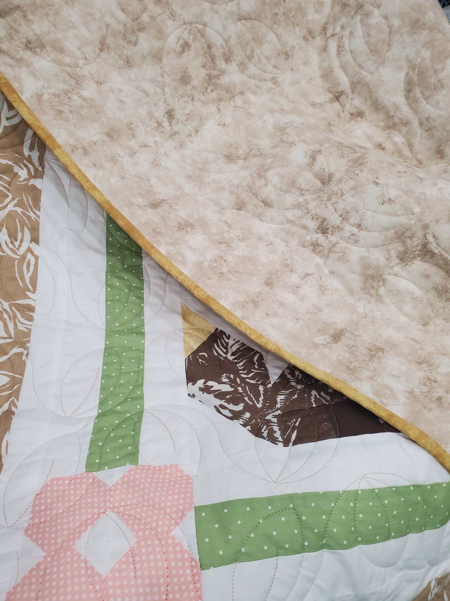 Little Foxes Quilt- 48" x 48"