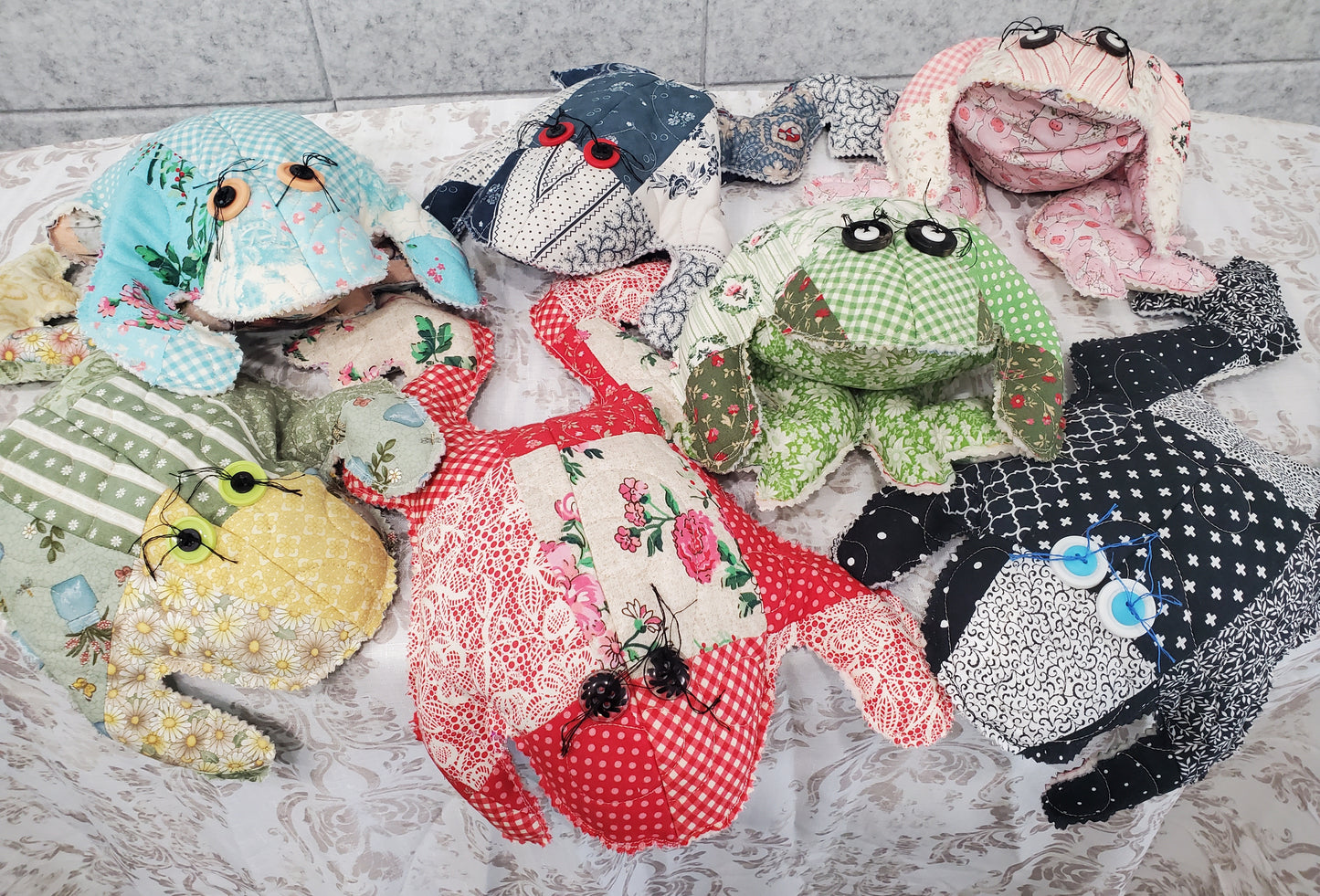 Quilted Country Frogs