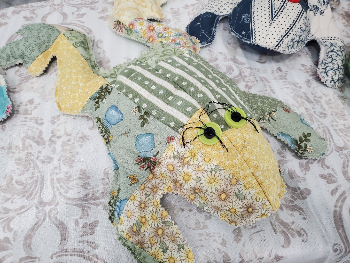 Quilted Country Frogs