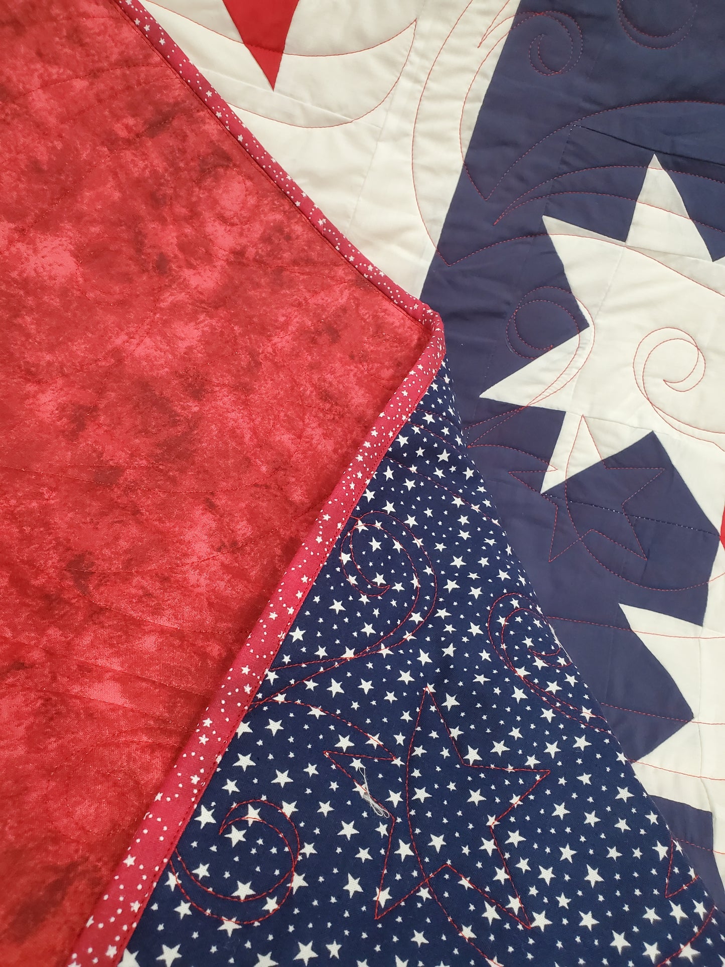 Patriotic Star Quilt – King Size (100" x 100")
