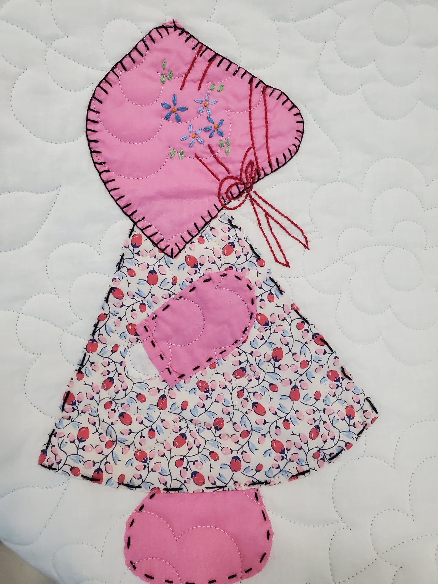 Sunbonnet Sue Quilt – Rare Find! (73" x 93")
