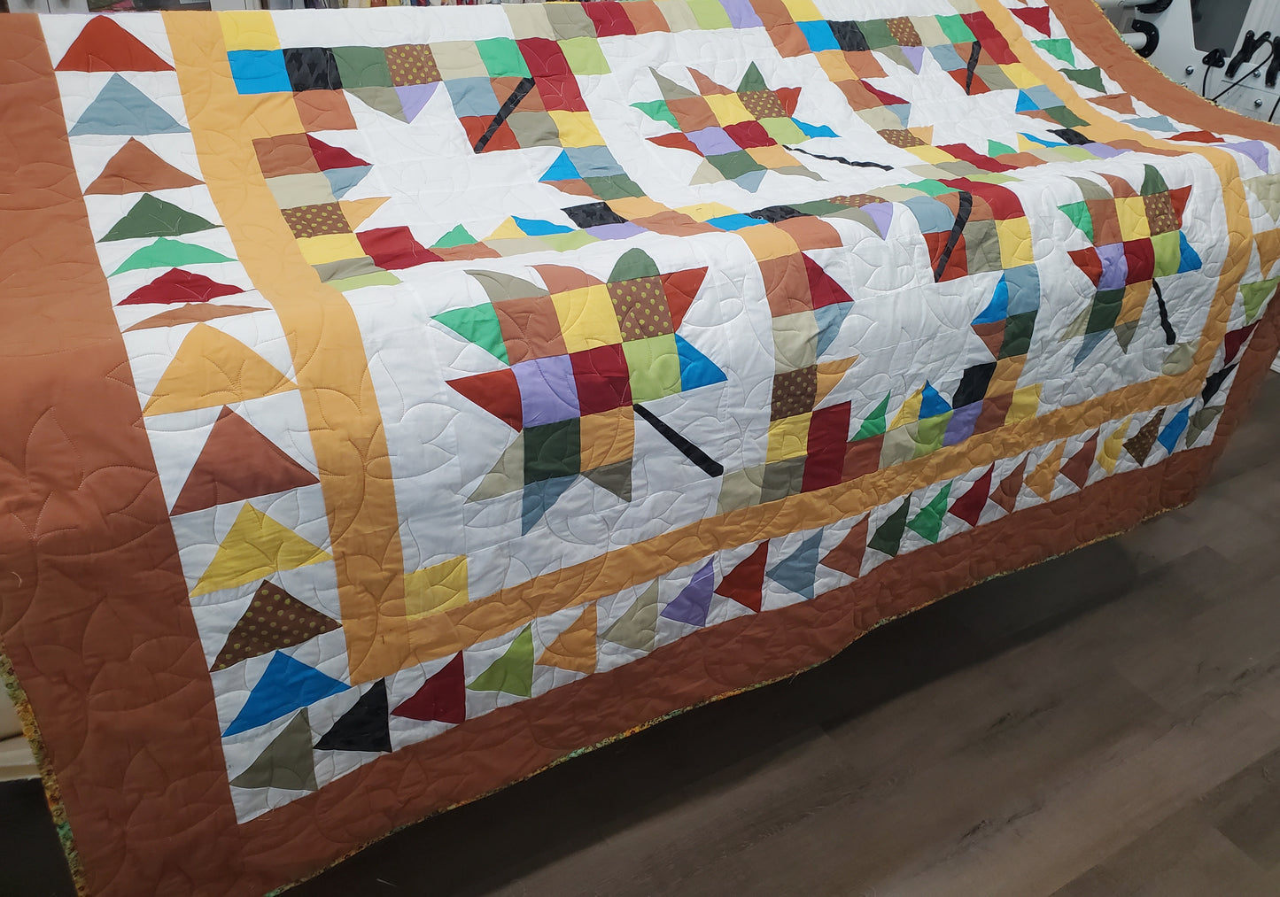 Falling Leaves Quilt – 85" x 85" (Queen)